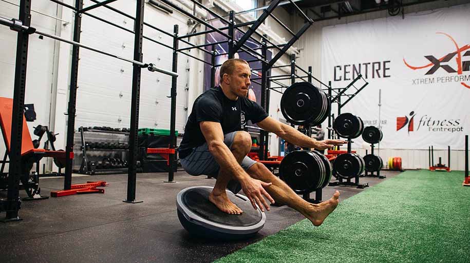 Huyền thoại George St-Pierre và tâm lý tập luyện của võ sĩ giữa mùa dịch